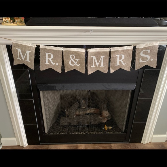 NWT Mr. & Mrs. Burlap Banner - Picture 1 of 6
